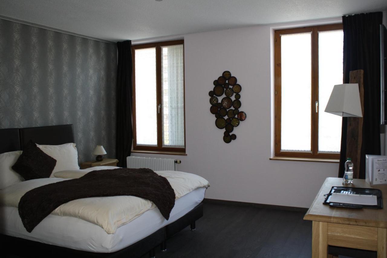 Hotel De La Gare Monthey Luaran gambar