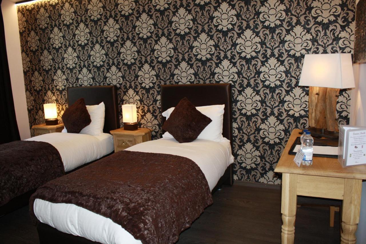 Hotel De La Gare Monthey Luaran gambar
