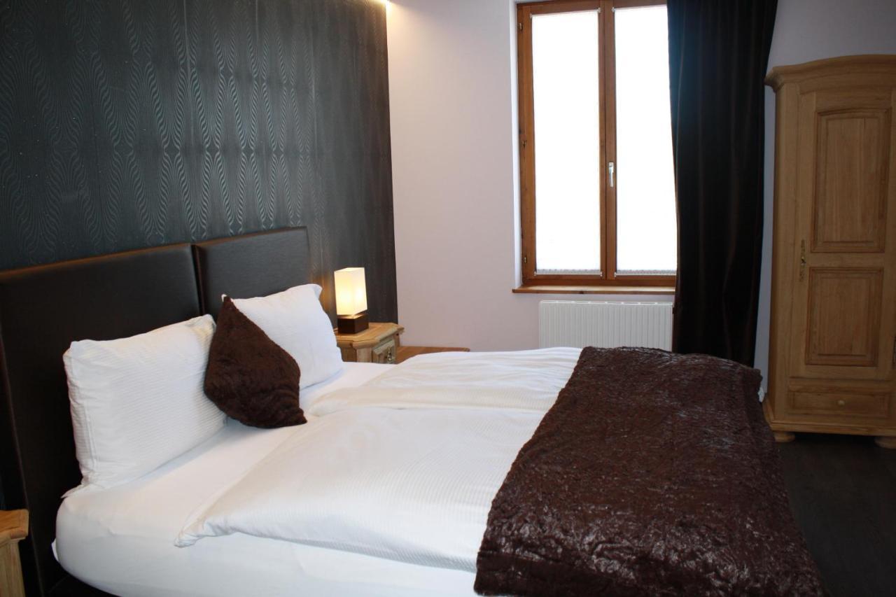 Hotel De La Gare Monthey Luaran gambar