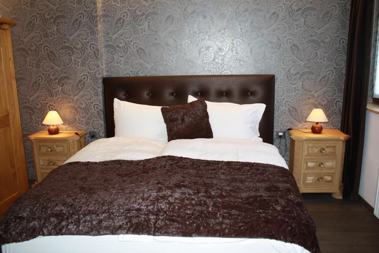 Hotel De La Gare Monthey Luaran gambar