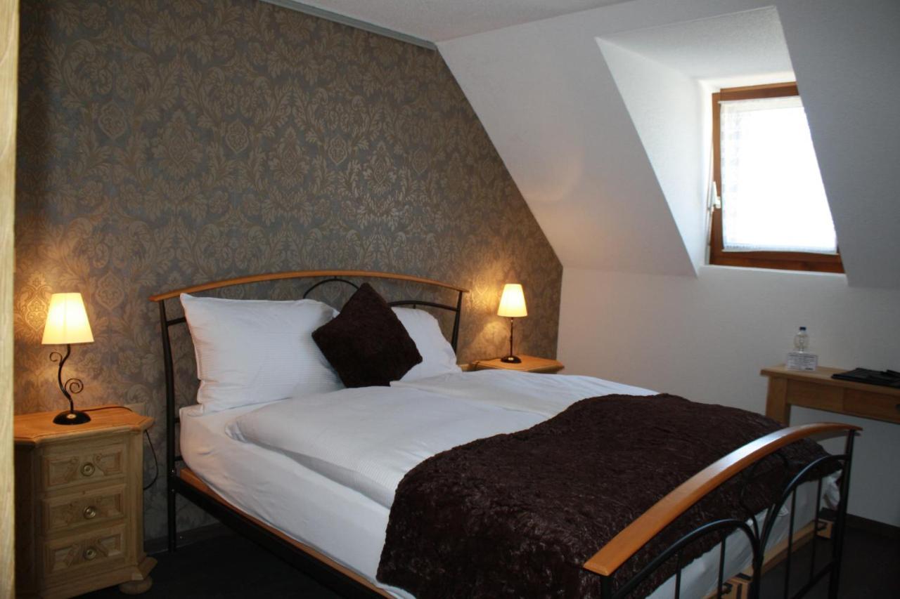 Hotel De La Gare Monthey Luaran gambar