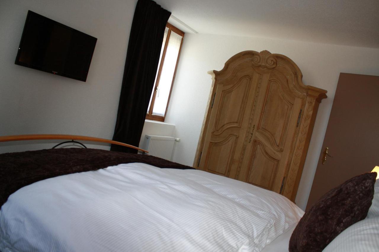 Hotel De La Gare Monthey Luaran gambar